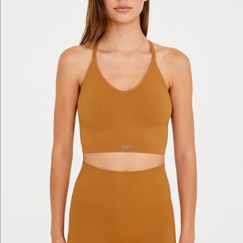 SET ACTIVE Top and Bottoms - Glow Golden Color 🔆
